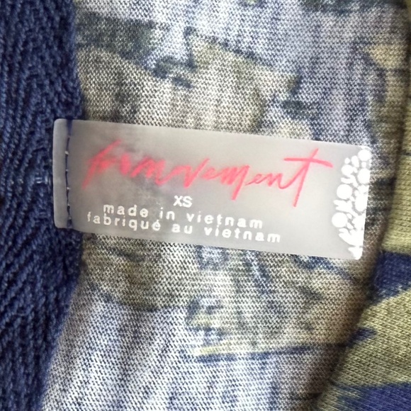 NWT - FP Movement Inspire Layer Print Floral Boxy Tee XS - Picture 10 of 16